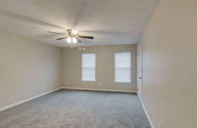 1244 Parkway Pl, Clarksville, TN 37042