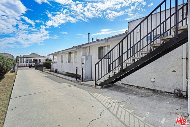 837 W 85th Street, Los Angeles, CA 90044