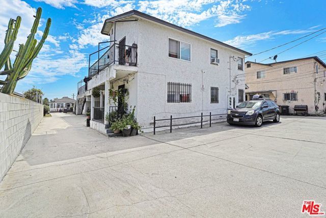 837 W 85th Street, Los Angeles, CA 90044