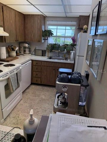 10530 77TH TERRACE 323, Seminole, FL 33772