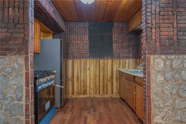 5374 Pickford Drive, Dayton, OH 45432