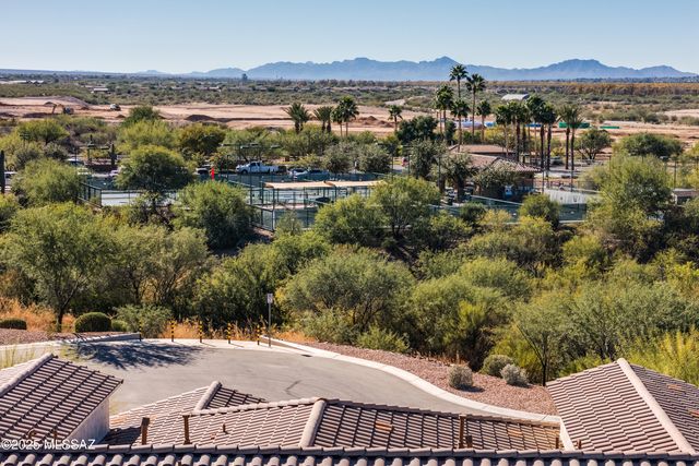 1297 E Basalt Drive, Green Valley, AZ 85614