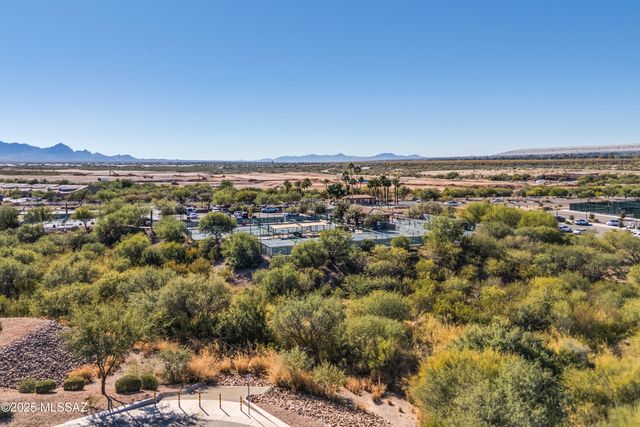 1297 E Basalt Drive, Green Valley, AZ 85614