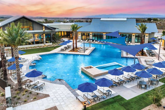 1297 E Basalt Drive, Green Valley, AZ 85614