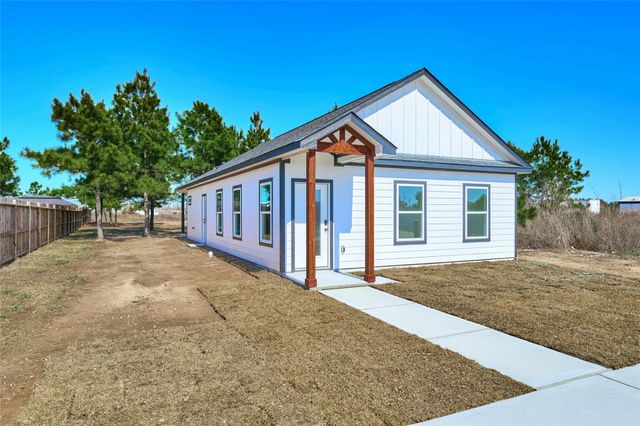 1398 Road 5607, Cleveland, TX 77327