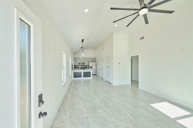 1398 Road 5607, Cleveland, TX 77327