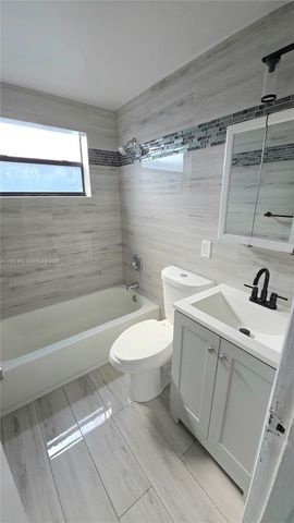 6616 Raleigh St 1, Hollywood, FL 33024