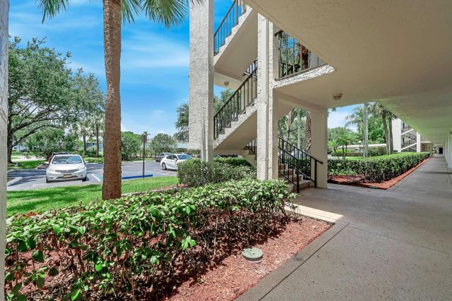 15244 Lakes Of Delray Boulevard 112, Delray Beach, FL 33484