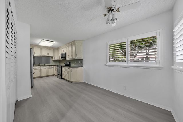 15244 Lakes Of Delray Boulevard 112, Delray Beach, FL 33484