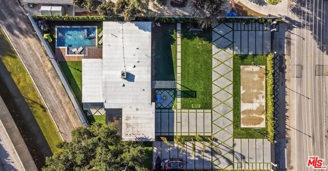 22616 Oxnard St, Woodland Hills (los Angeles), CA 91367
