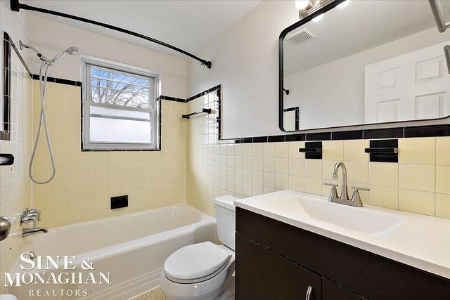 23011 Gary Lane Road, St Clair Shores, MI 48080