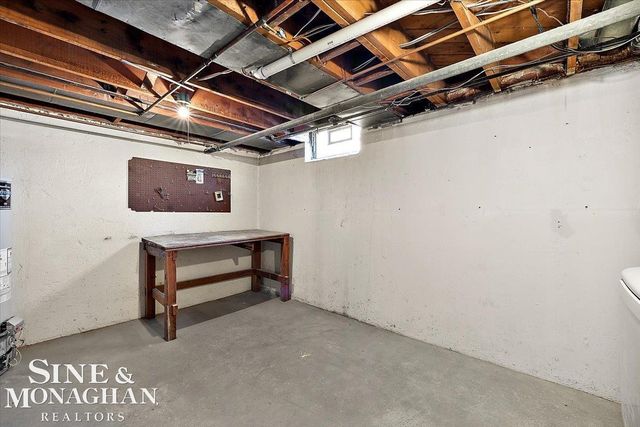 23011 Gary Lane Road, St Clair Shores, MI 48080