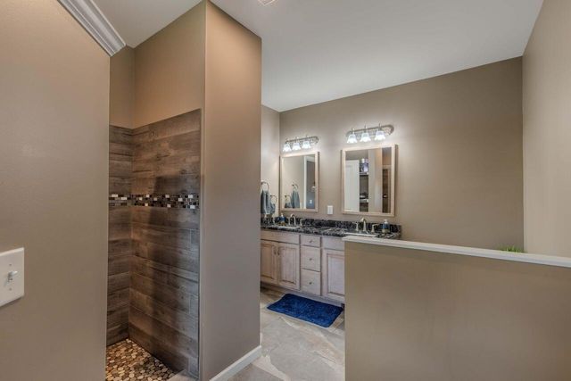 17088 Fawn River Road, White Pigeon Twp, MI 49099