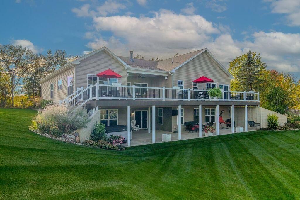 17088 Fawn River Road, White Pigeon Twp, MI 49099