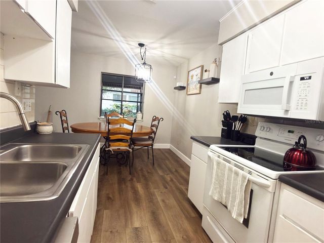 2031 DOVER COURT, Oldsmar, FL 34677