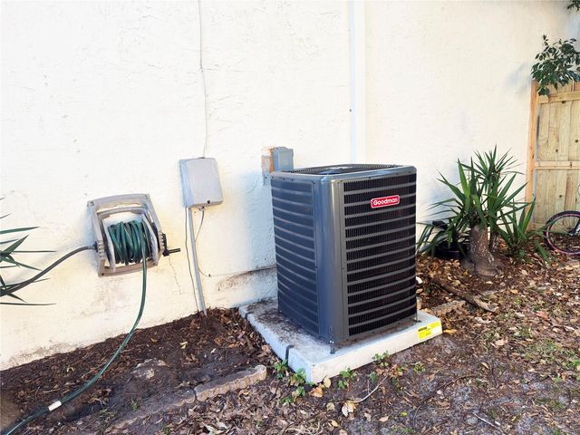 2031 DOVER COURT, Oldsmar, FL 34677