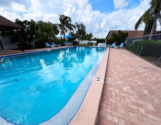 2031 DOVER COURT, Oldsmar, FL 34677
