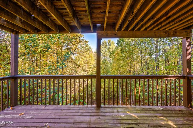 2461 Shady Creek Way, Sevierville, TN 37862
