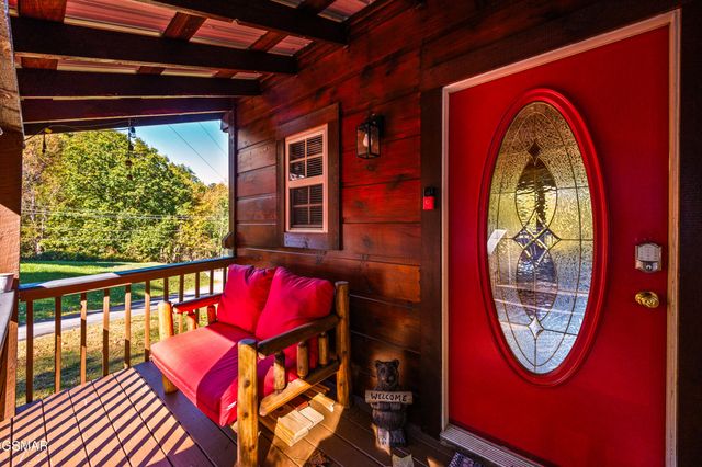 2461 Shady Creek Way, Sevierville, TN 37862