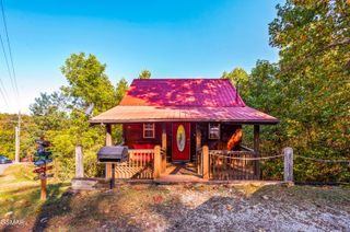 2461 Shady Creek Way, Sevierville, TN 37862