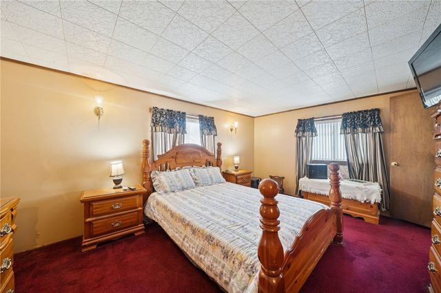 318 S 4th, Youngwood, PA 15697