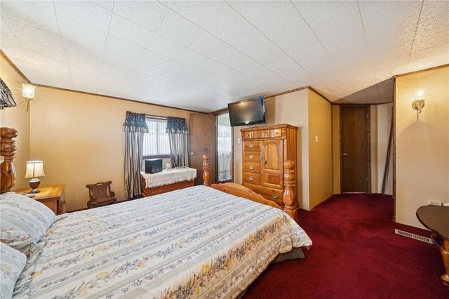 318 S 4th, Youngwood, PA 15697