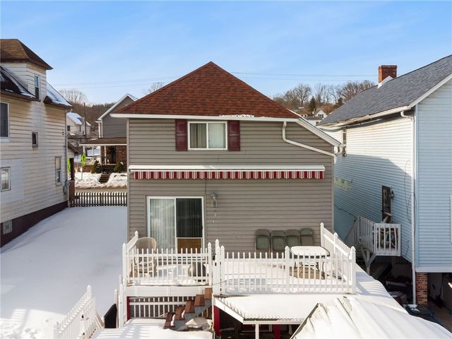 318 S 4th, Youngwood, PA 15697