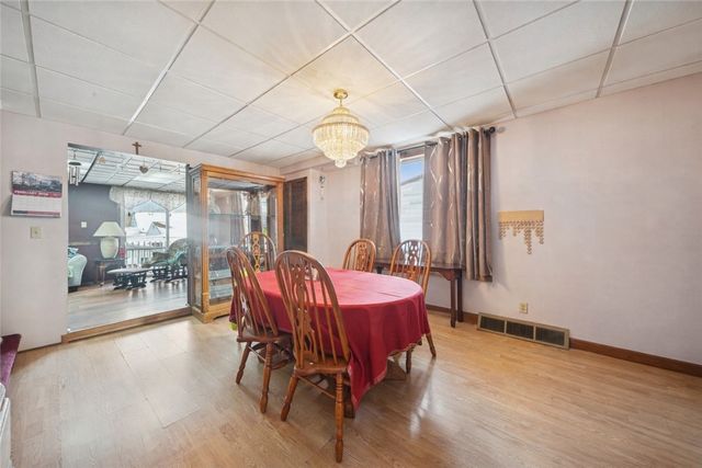 318 S 4th, Youngwood, PA 15697