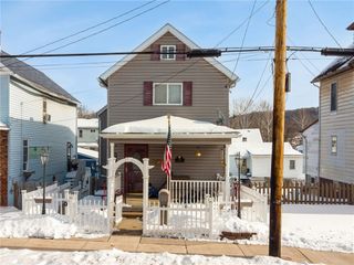 318 S 4th, Youngwood, PA 15697