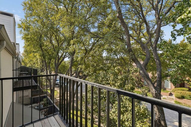 5990 Lindenshire Lane 110, Dallas, TX 75230