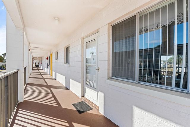 5902 GARDEN LANE A24, Bradenton, FL 34207