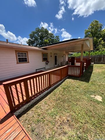 451 Pilgrim Dr, San Antonio, TX 78213