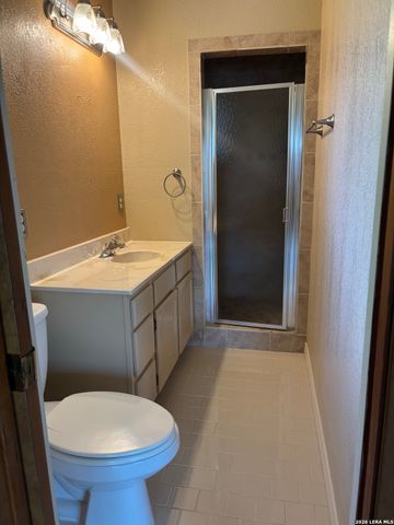 451 Pilgrim Dr, San Antonio, TX 78213