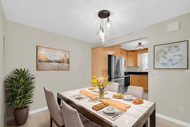 5757 CALAIS BOULEVARD N 2, St Petersburg, FL 33714