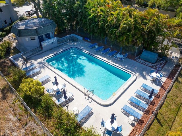 5757 CALAIS BOULEVARD N 2, St Petersburg, FL 33714