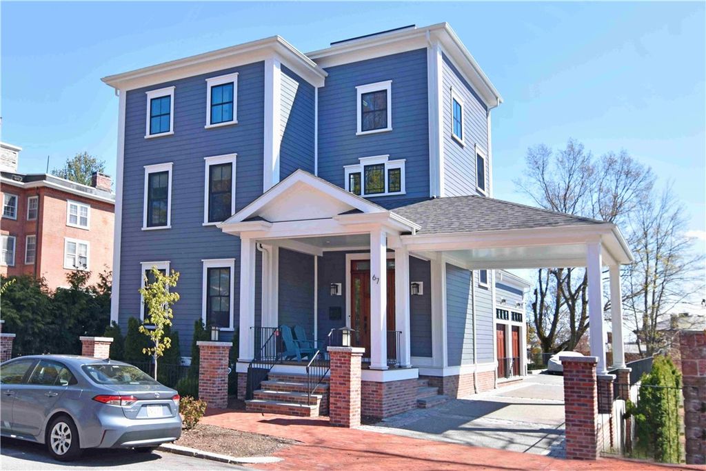 44 North Woods Trail, South Kingstown, RI 02879