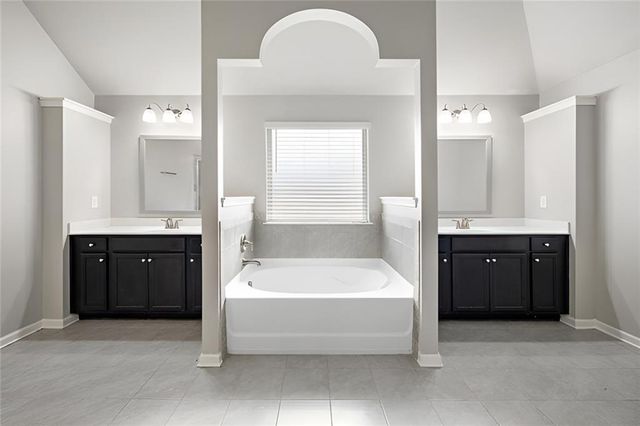 68 Shenandoah Drive, Mcdonough, GA 30252