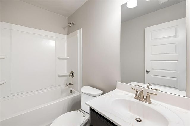 68 Shenandoah Drive, Mcdonough, GA 30252