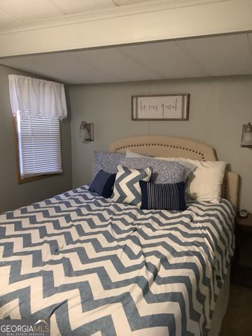 32 Yogi Bear Boulevard, Cleveland, GA 30528