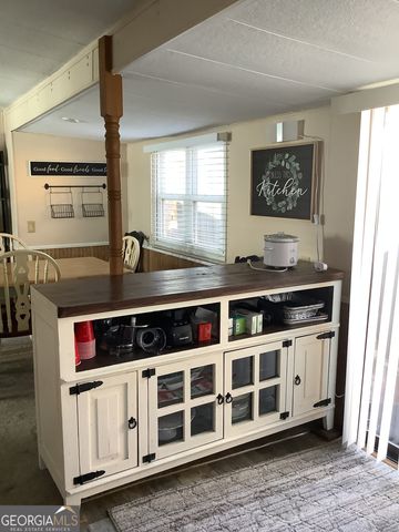 32 Yogi Bear Boulevard, Cleveland, GA 30528