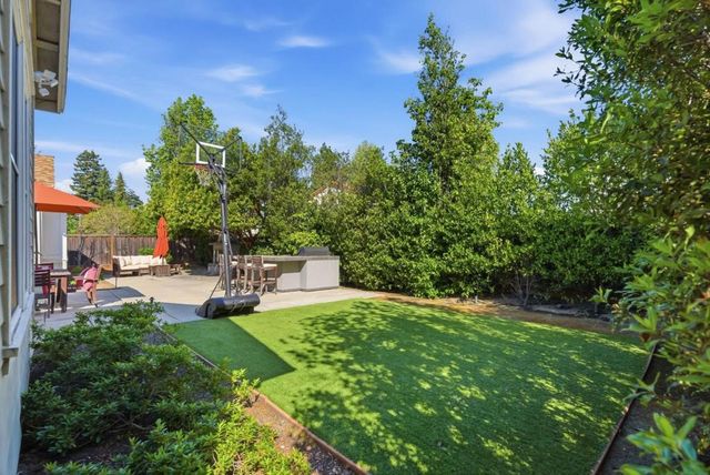 170 Levin Avenue, Mountain View, CA 94040