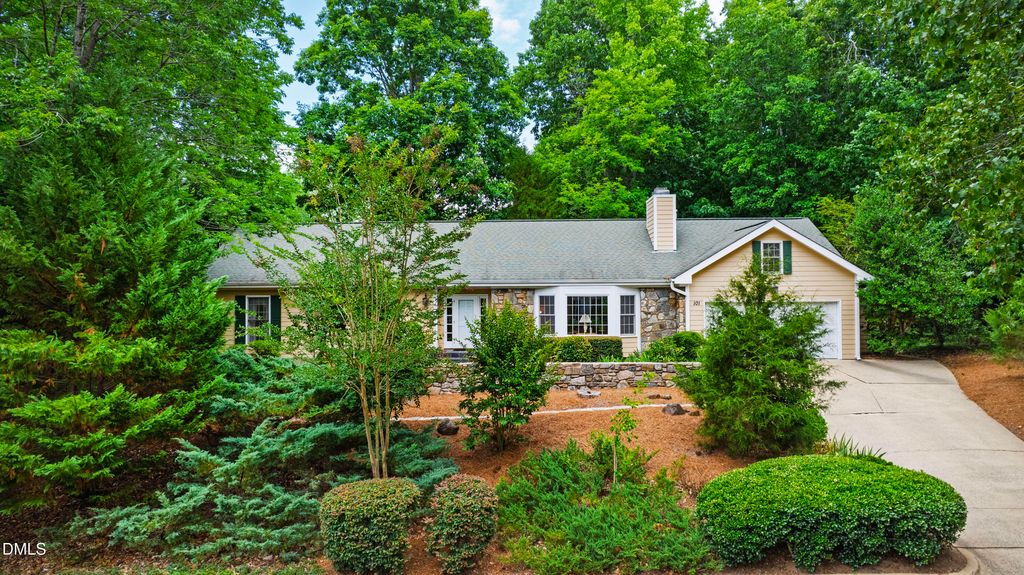 101 Dundalk Drive, Chapel Hill, NC 27517