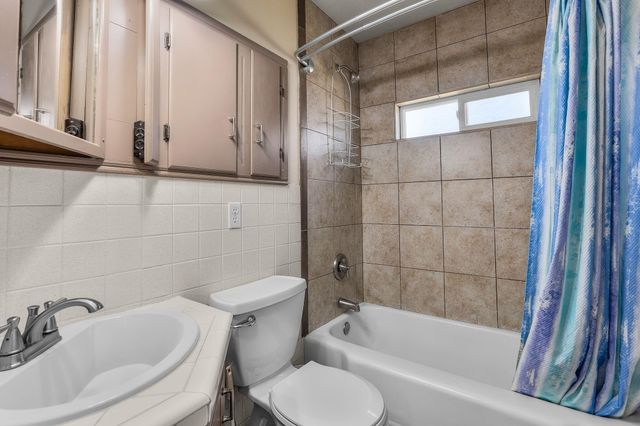 481 SW Helmholtz Way, Redmond, OR 97756