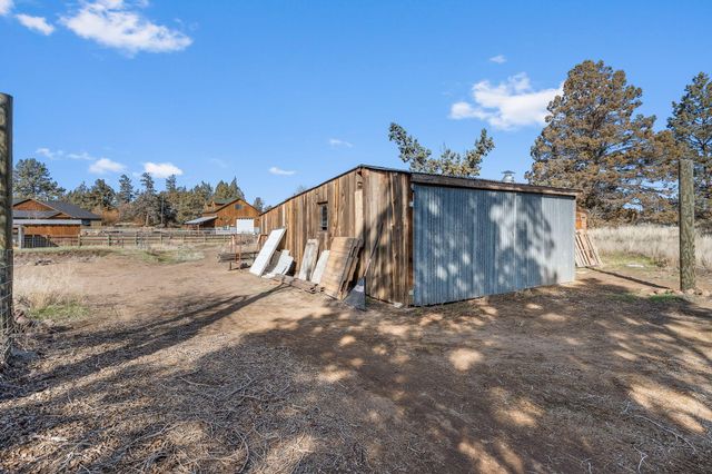 481 SW Helmholtz Way, Redmond, OR 97756