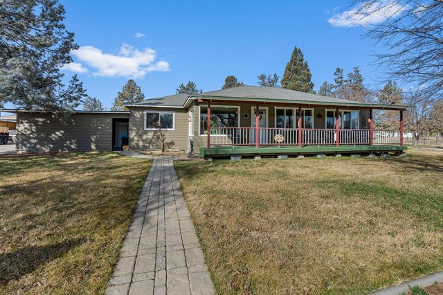 481 SW Helmholtz Way, Redmond, OR 97756