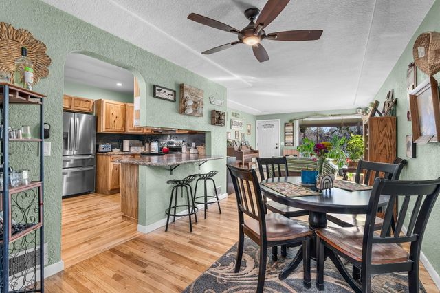 481 SW Helmholtz Way, Redmond, OR 97756