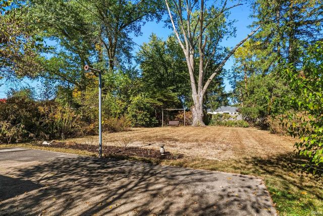1309 Somerset Lane, Fort Wayne, IN 46805