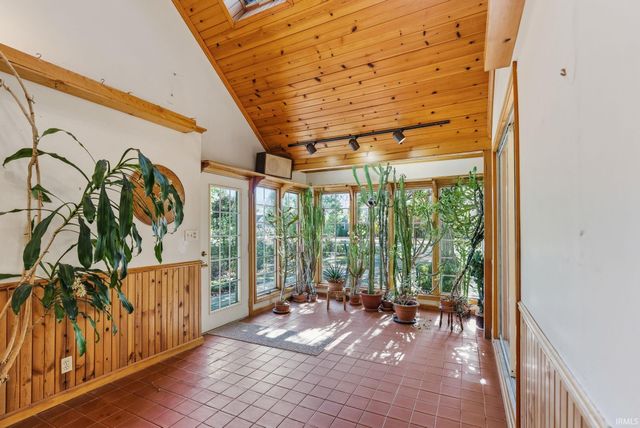 1309 Somerset Lane, Fort Wayne, IN 46805