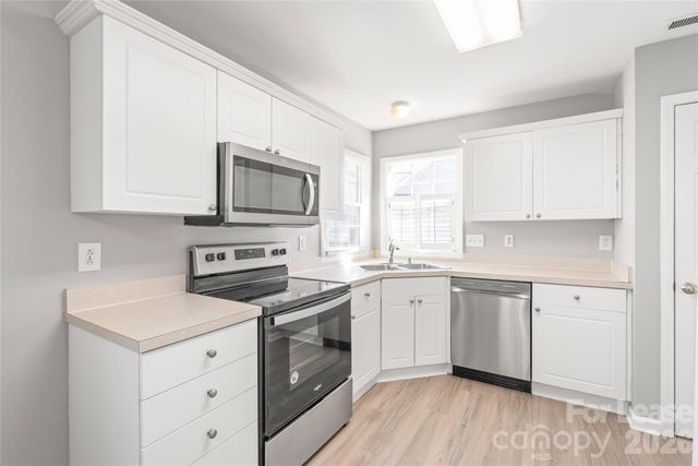 1020 Cranston Crossing Place, Indian Trail, NC 28079