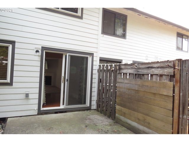 11995 Se HOLGATE Blvd, Portland, OR 97266